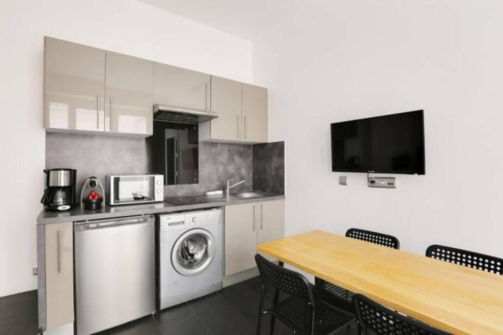 Appartement Cosy Pres Du Marais Paris Luaran gambar